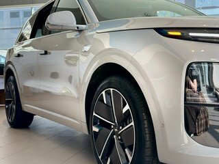2025 Li Auto (Lixiang) L6, бежевый, 8290000 рублей, вид 4