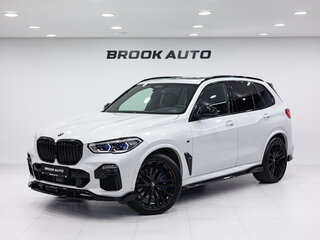 2020 BMW X5 M50d IV (G05/G18), белый, 6990000 рублей, вид 1