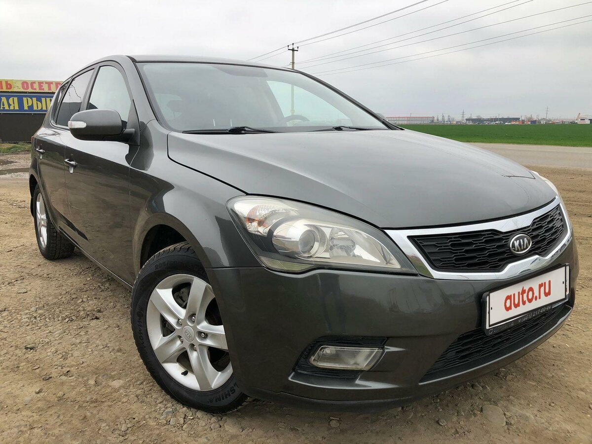Купить б/у Kia Ceed I Рестайлинг 1.6 AT (122 л.с.) бензин автомат в ...