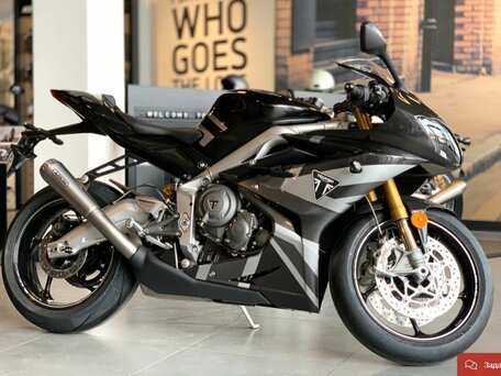 Kupit Novyj Triumph Daytona 675 Inzhektor 6 Peredach V Krasnoyarske Chyornyj Super Sport 21 Goda Po Cene 1 690 000 Rublej Na Avto Ru