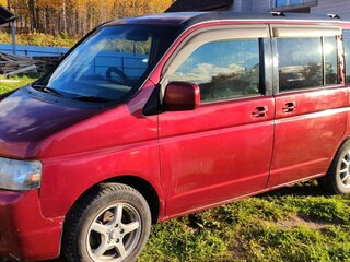 2004 Honda Stepwgn Spada II Рестайлинг, красный, 950000 рублей, вид 1