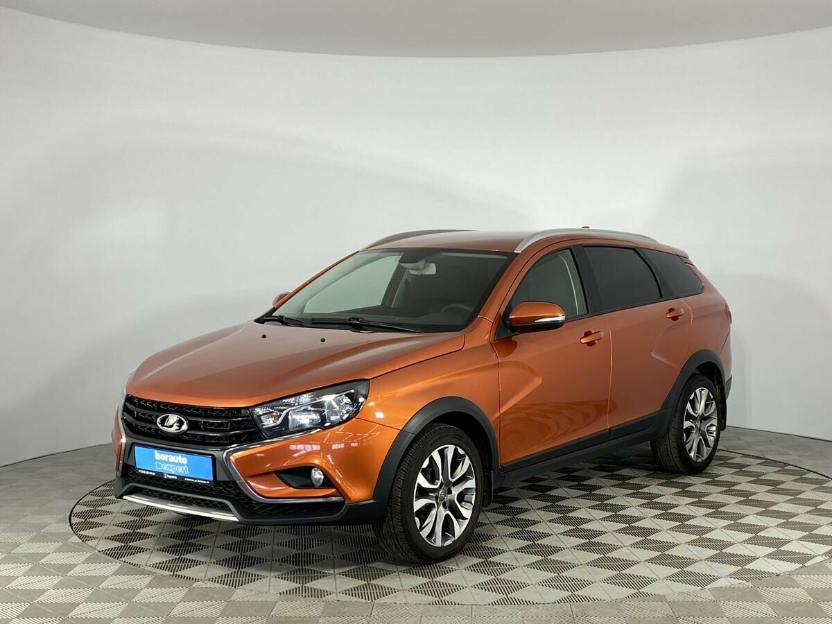 оранжевая лада веста