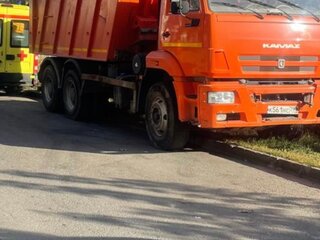 2021 КамАЗ 6520, оранжевый, 3500000 рублей, вид 1