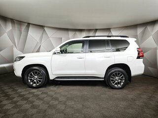 2019 Toyota Land Cruiser Prado 150 Series Рестайлинг 2, белый, 4879000 рублей, вид 5