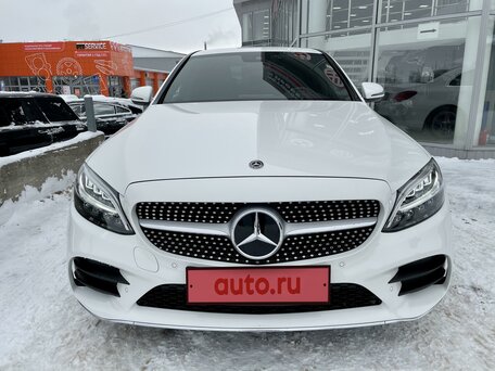 jaqueta da mercedes benz