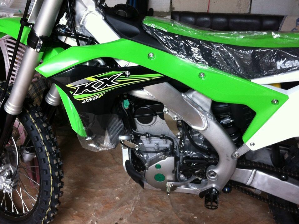 Кавасаки KX 250 кросс