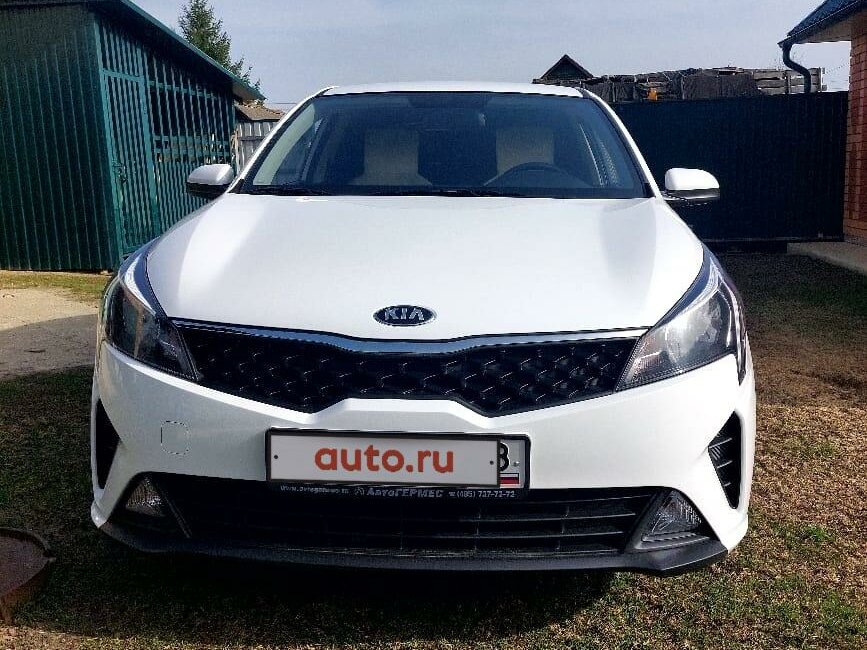 Купить б/у Kia Rio IV Рестайлинг 1.4 AT (100 л.с.) бензин автомат в ...