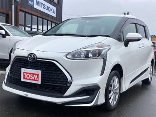 2021 Toyota Sienta II Рестайлинг, белый, 1236810 рублей, вид 1