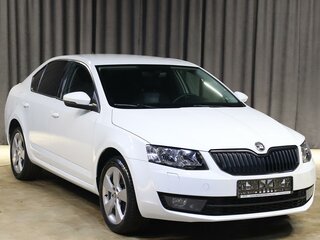 2017 Skoda Octavia III (A7), белый, 1449000 рублей, вид 3