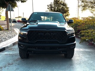 2026 Ram 1500 Crew Cab V Рестайлинг, чёрный, 7150222 рублей, вид 1