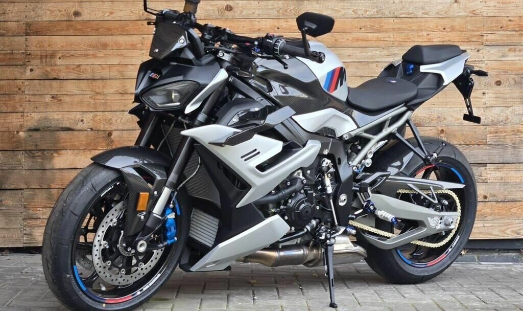 BMW M 1000 R