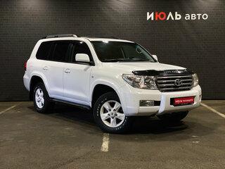 2010 Toyota Land Cruiser 200 Series, белый, 2700000 рублей, вид 3