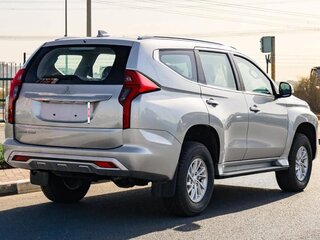 2023 Mitsubishi Pajero Sport III Рестайлинг, серебристый, 3390032 рублей, вид 3