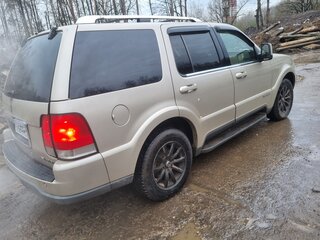 2005 Lincoln Aviator I, бежевый, 750000 рублей, вид 4