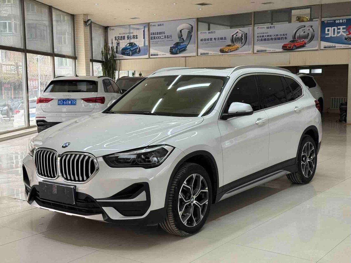 BMW X1 Long 20Li sDrive II (F48) Рестайлинг