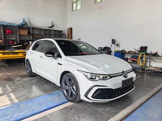 2022 Volkswagen Golf VIII, белый, 1520000 рублей, вид 3