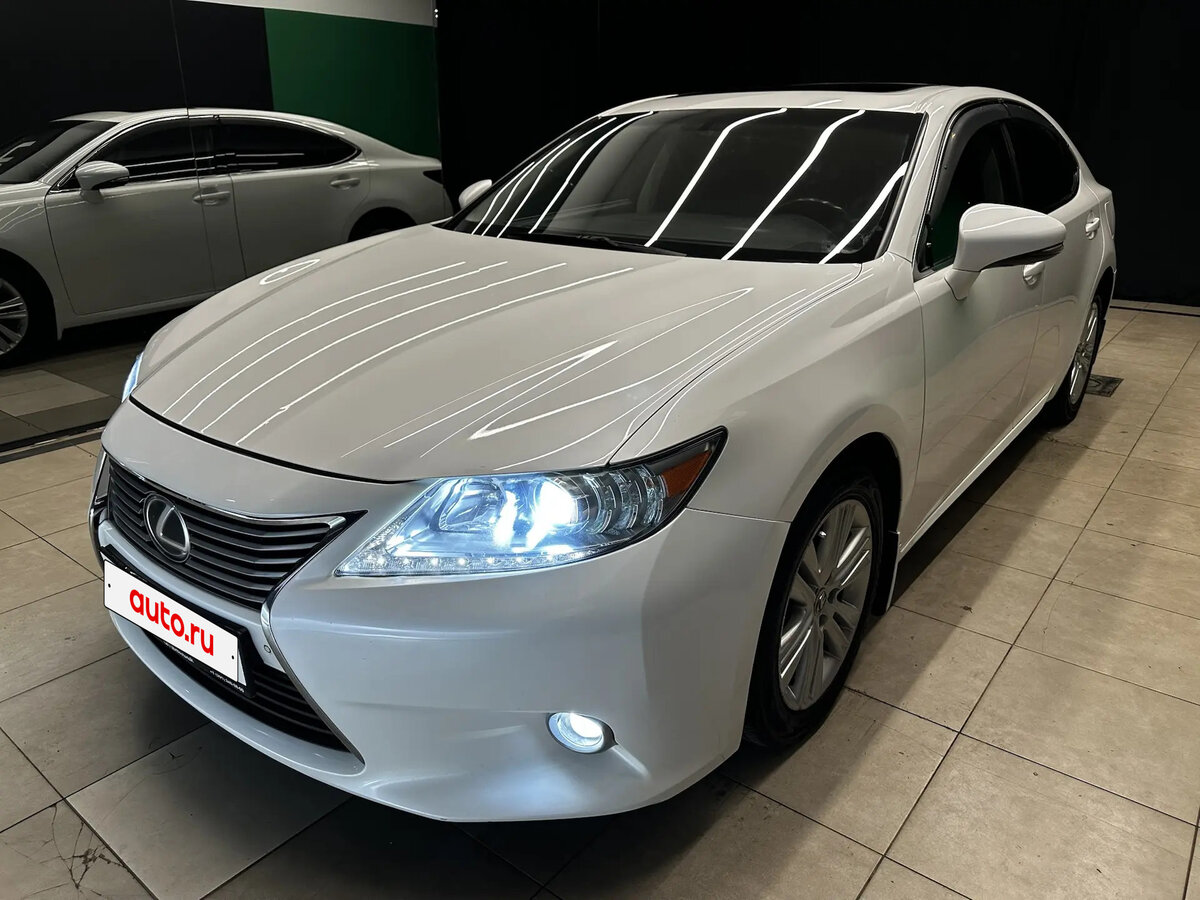 Lexus ES 250 VI