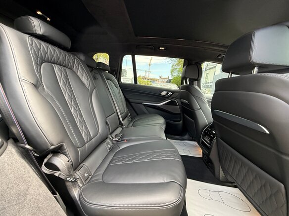 2025 BMW X7 40d I (G07) Рестайлинг, чёрный, 12490000 рублей - вид 12