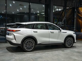 2025 Exeed RX, белый, 5460000 рублей, вид 4