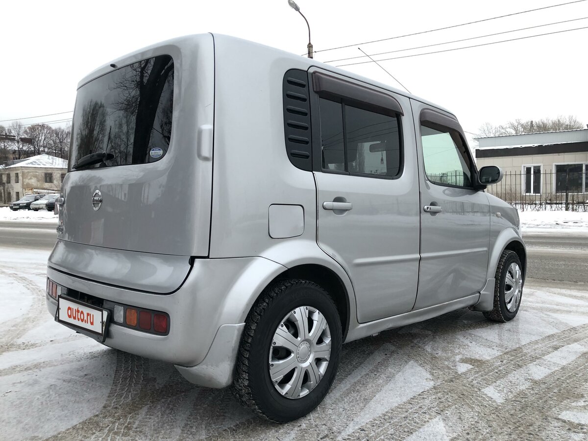 Ниссан куб 2003г