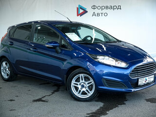 2016 Ford Fiesta Mk6 Рестайлинг, синий, 800000 рублей, вид 1