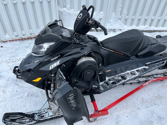 2015 BRP Lynx BoonDocker 600, серый, 1400000 рублей - вид 3