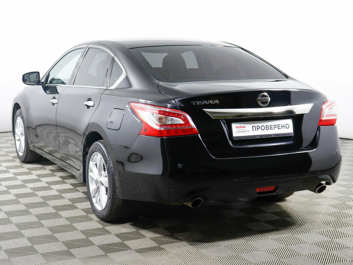 Nissan teana черная