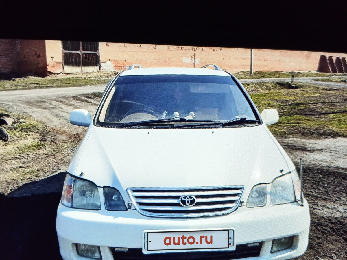 Купить б/у Toyota Gaia 1998-2004 2.0 AT (135 л.с.) бензин автомат в ...