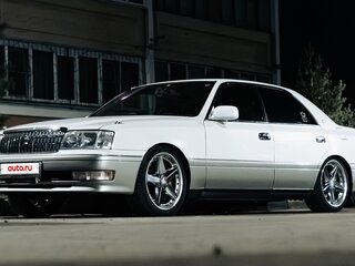 1996 Toyota Crown X (S150), белый, 990000 рублей, вид 1