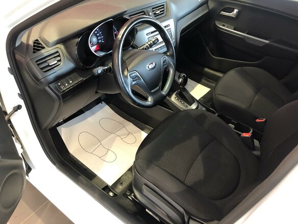 2016 Kia Rio III Рестайлинг, белый - вид 6