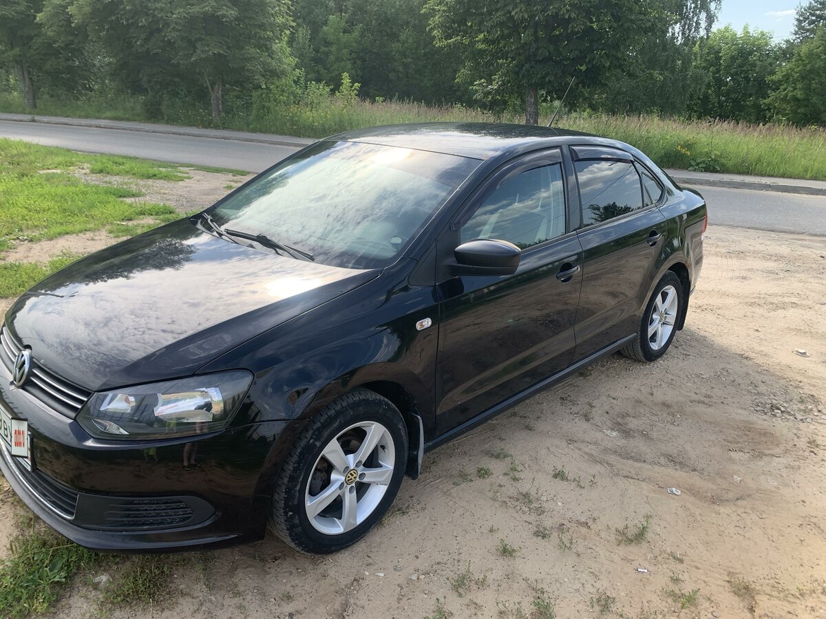 Купить б/у Volkswagen Polo V 1.6 AT (105 л.с.) бензин автомат в Калуге ...