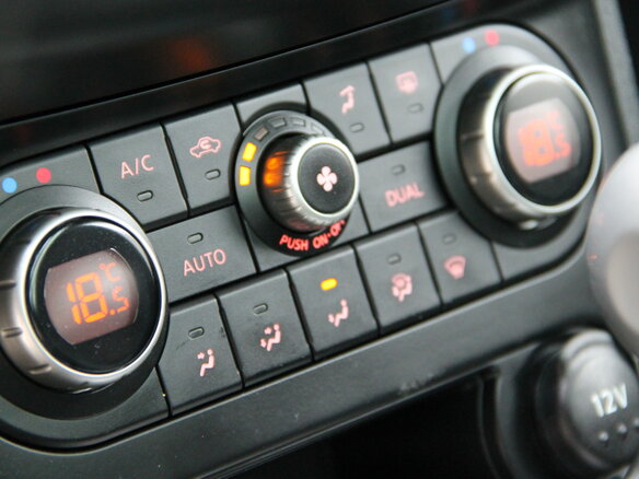 2011 Nissan Qashqai I Рестайлинг, белый - вид 10