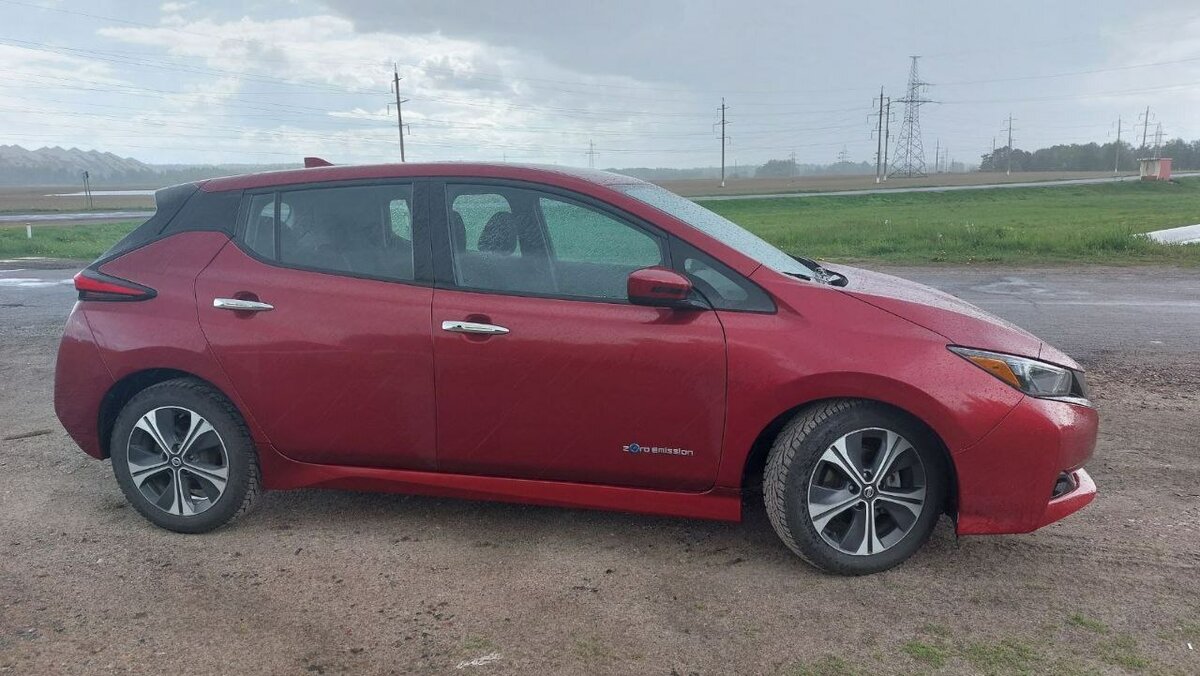 Nissan leaf ii ze1