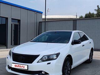 2012 Toyota Camry VII (XV50), белый, 830000 рублей, вид 1