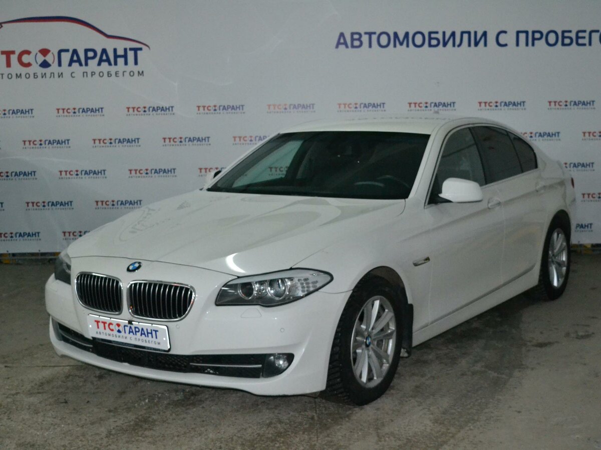 Белая БМВ В Казани