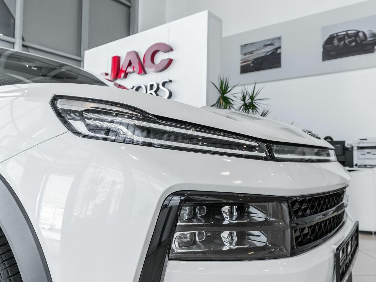 JAC JS6