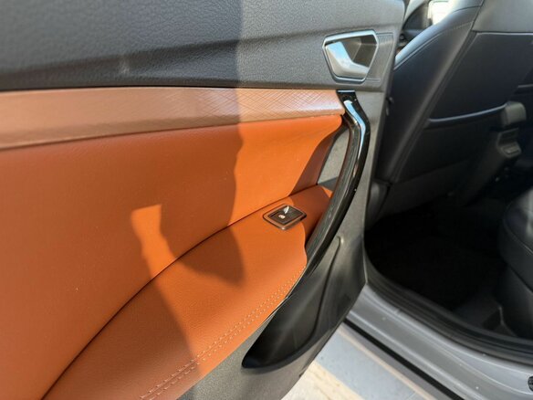 2026 Lada (ВАЗ) Vesta SW Cross I Рестайлинг (NG), серебристый - вид 15