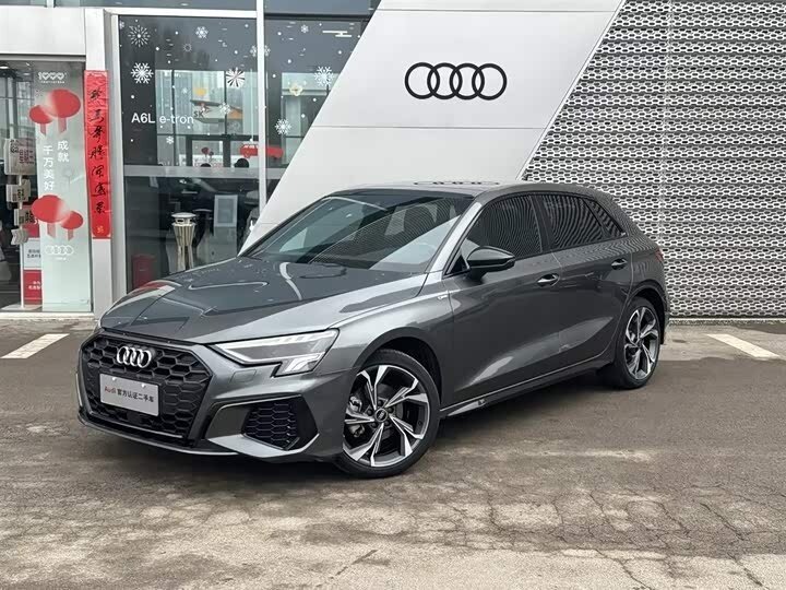 Audi A3 Sportback 35 TFSI IV (8Y)