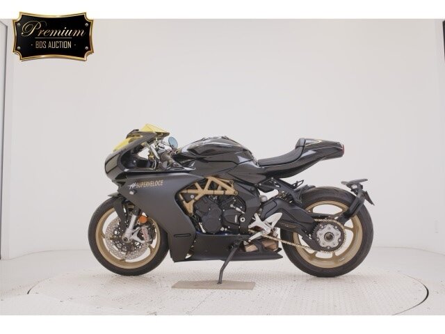 MV Agusta Superveloce 800