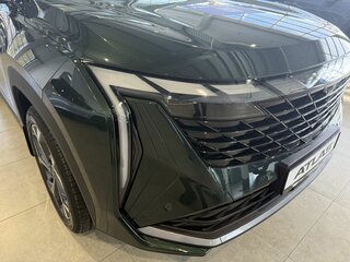 2026 Geely Atlas II, зелёный, 3904990 рублей, вид 3