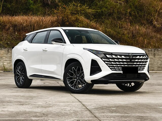 2026 Changan UNI-Z, белый, 2245011 рублей, вид 3