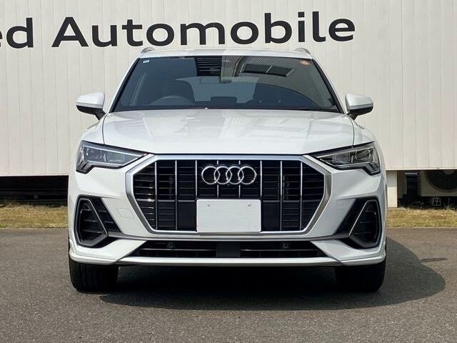 Audi Q3 II (F3)