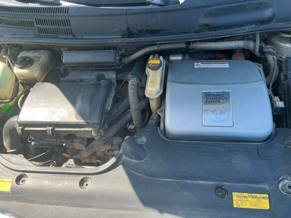 2007 Toyota Prius II Рестайлинг (XW20), серый, 950000 рублей - вид 2