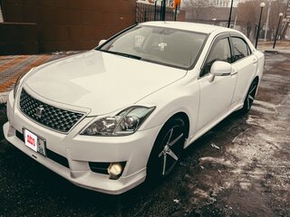 2010 Toyota Crown XIII (S200), белый, 2000000 рублей, вид 1