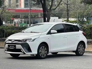 2022 Toyota Yaris L X XP150 Рестайлинг, белый, 1300014 рублей, вид 1