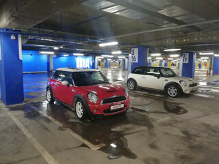 2007 Mini Hatch Cooper S II (R56), красный, 550000 рублей, вид 1