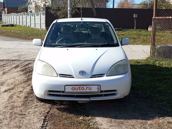 2002 Toyota Prius I Рестайлинг (XW10), белый, 450000 рублей - вид 5