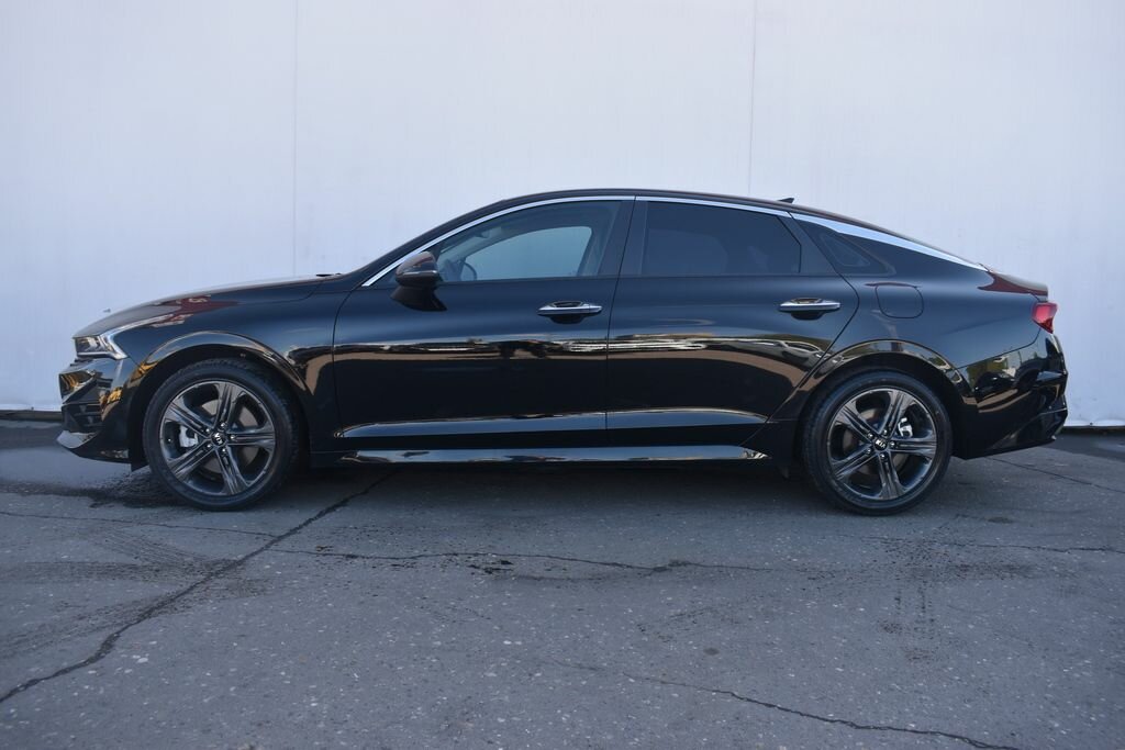 Купить б/у Kia K5 III 2.5 AT (194 л.с.) бензин автомат в Москве: чёрный ...