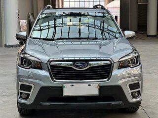 2020 Subaru Forester V, серебристый, 2150000 рублей, вид 2
