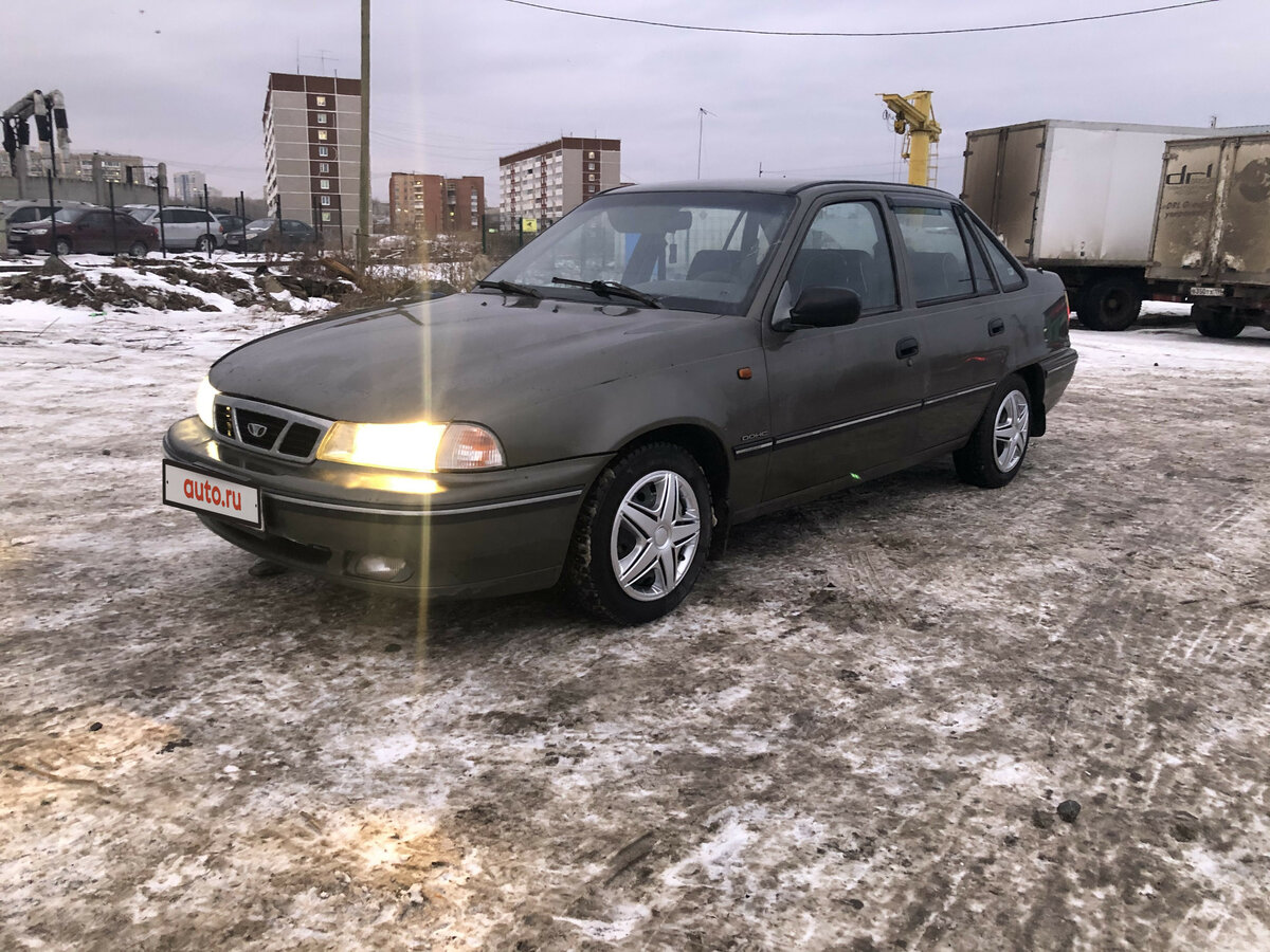 Daewoo Nexia серая